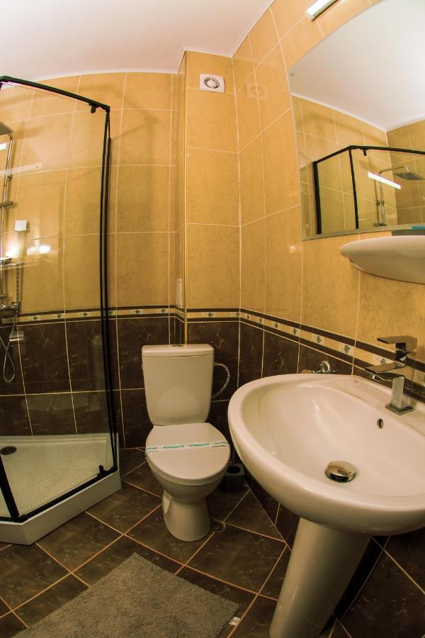 Hotel Cora Bistrita Dış mekan fotoğraf