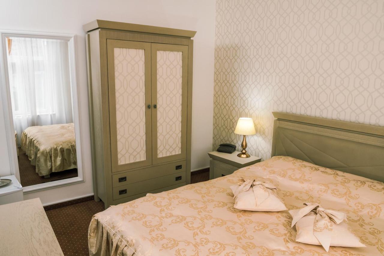 Hotel Cora Bistrita Dış mekan fotoğraf